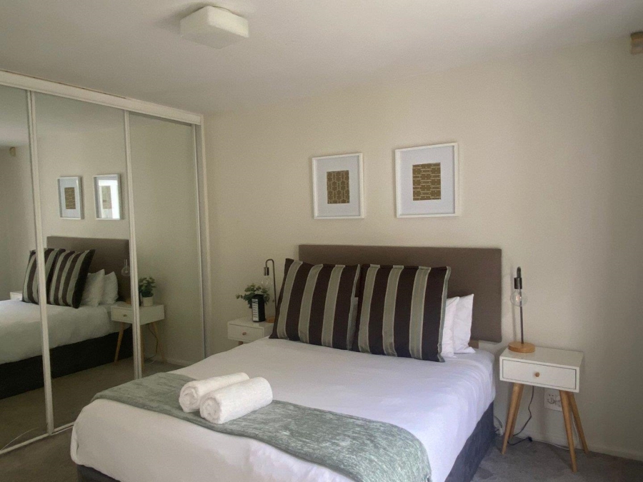 2 Bedroom Property for Sale in Green Point Western Cape